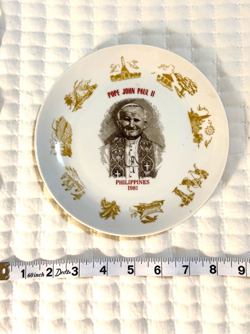 Commemorative White & Gold Decorative Plate - Philippines 1981